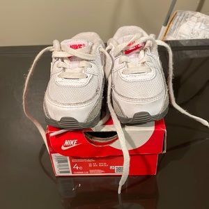 Light used Air Max 90 white grey and a hint of pink